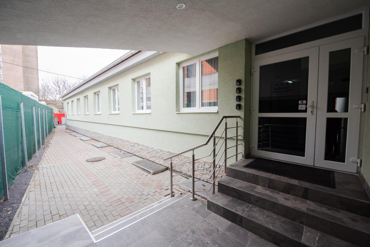 Apartments Danube Bratislava Luaran gambar